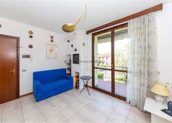 residenthial apartment with pool and tennis 