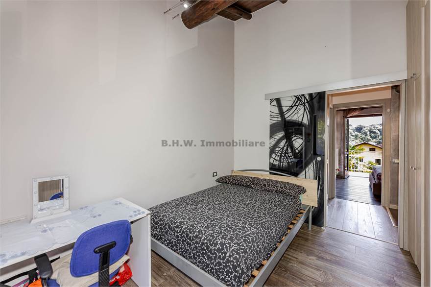 Photo 38